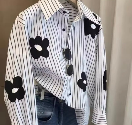 BLACK & WHITE BLOUSE