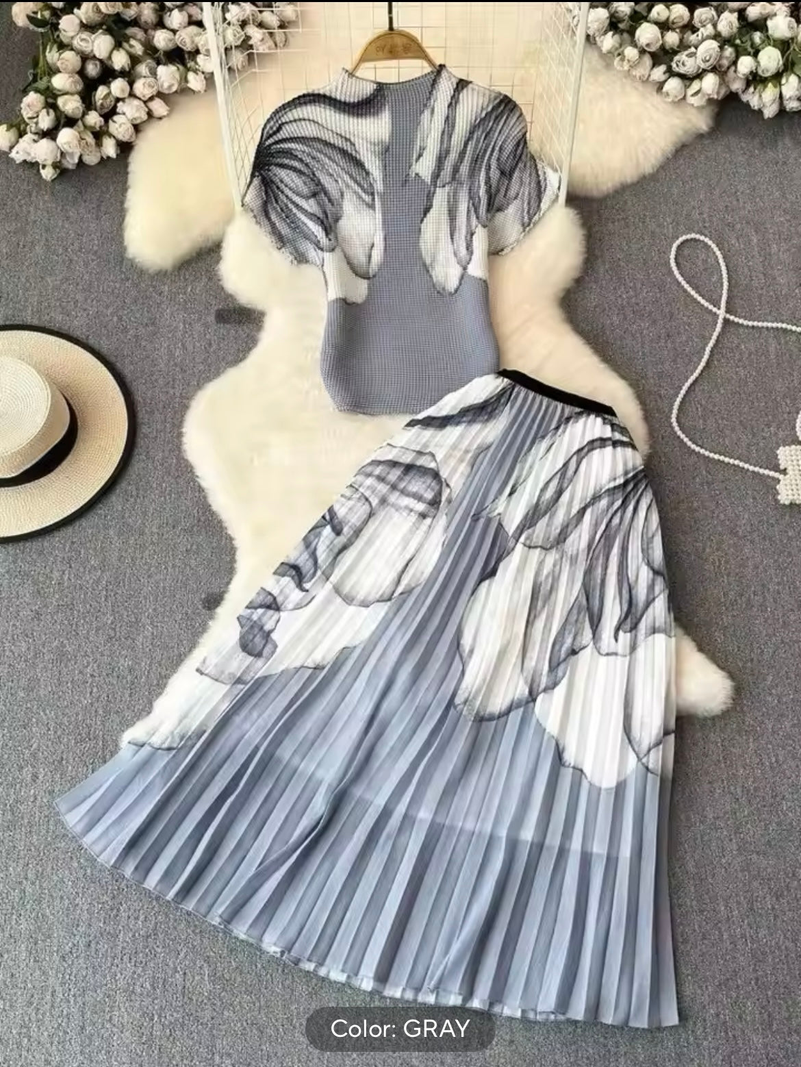 Gray/ White Pleated Skirt Set